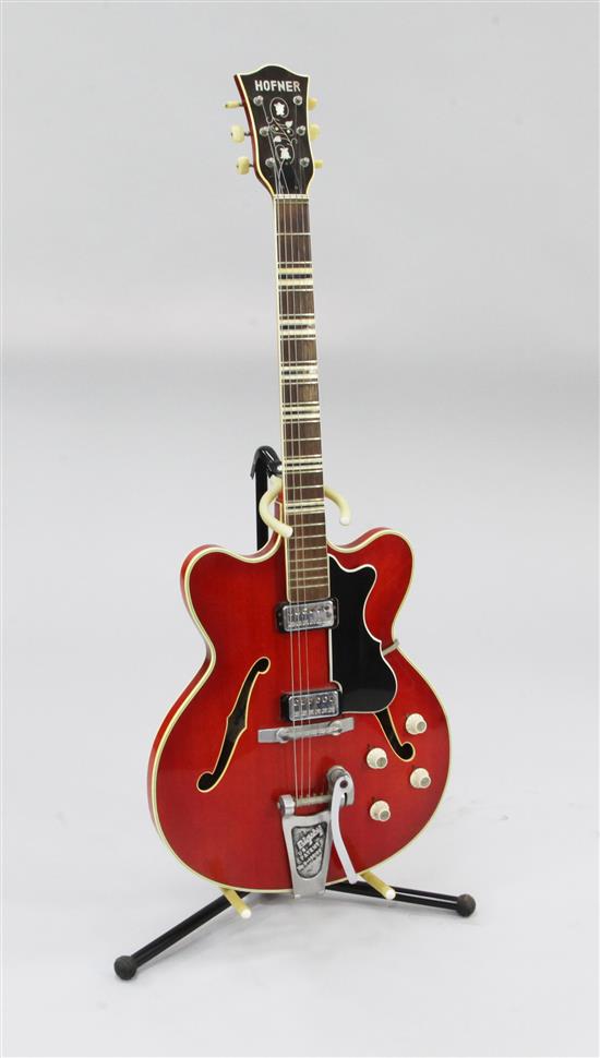 A cherry red Hofner Verithin semi-acoustic electric guitar, c.1964,